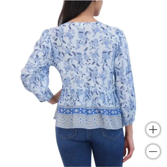 Lucky Brand Floral Blue Women's Top Medium NWT - Picture 3 of 6